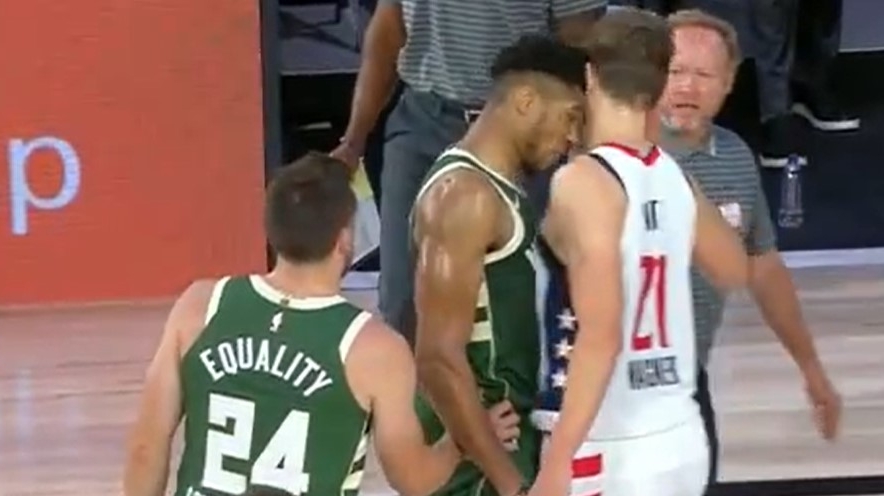 Giannis Antetokounmpo and Moe Wagner
