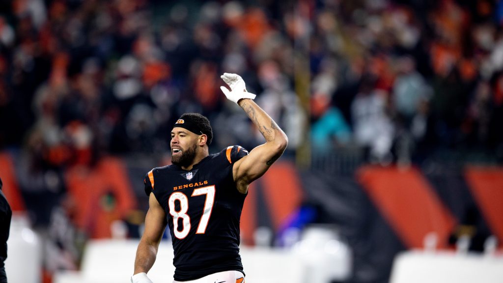 Report: C.J. Uzomah To Play For Bengals In Super Bowl Vs. Rams Despite ...