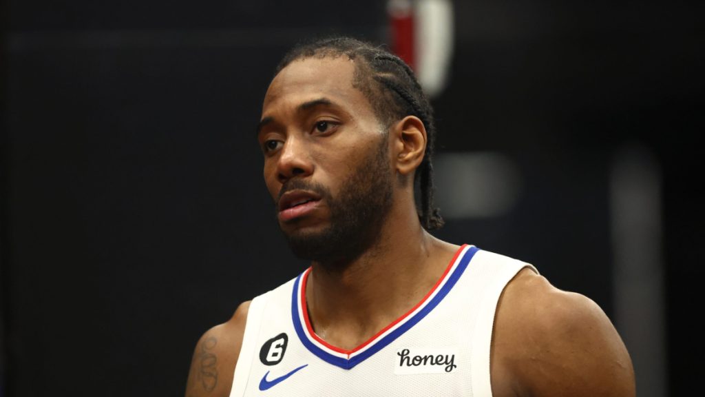 Kawhi after NBA revealed knee injury: 'It was shocking