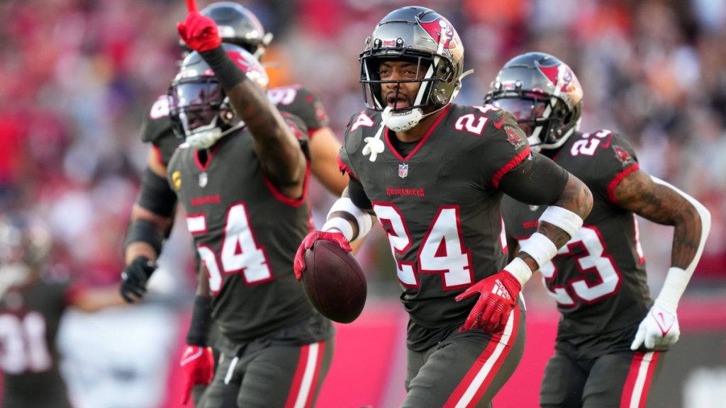 Tampa Bay Buccaneers Defender Says Team Will 'wreck S-t' Without Tom 