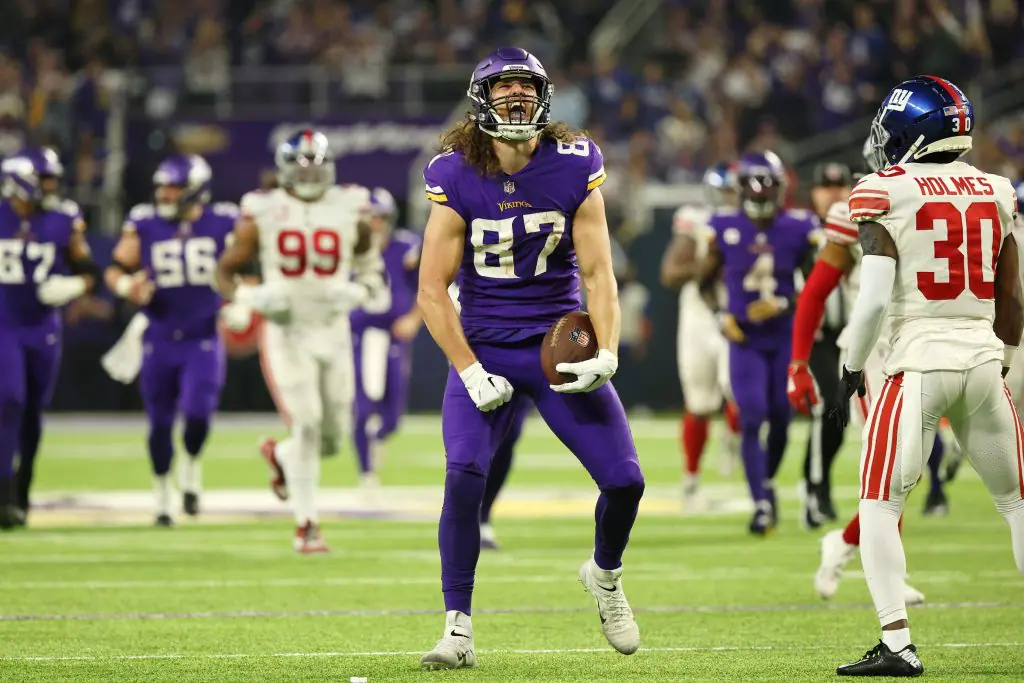 Vikings extend tight end T.J. Hockenson - CBS Minnesota