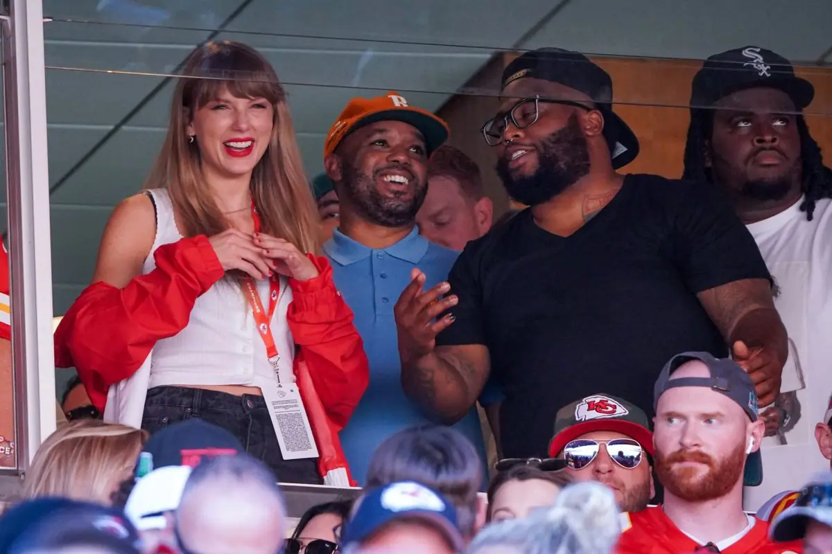 Where to buy Travis Kelce's jersey amid Taylor Swift dating rumors